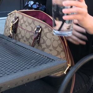 Brand new coach purse barely used